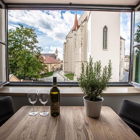 Apartmany Na Mikulasskem Namesti Znojmo Exterior photo